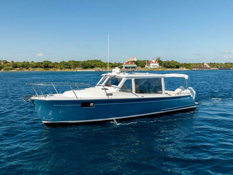 In Stock 2025 MJM 35 064 38ft MJM Yacht For Sale