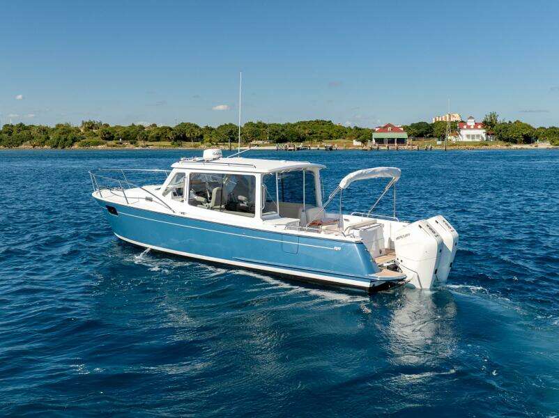 In Stock 2025 MJM 35 064 38ft MJM Yacht For Sale