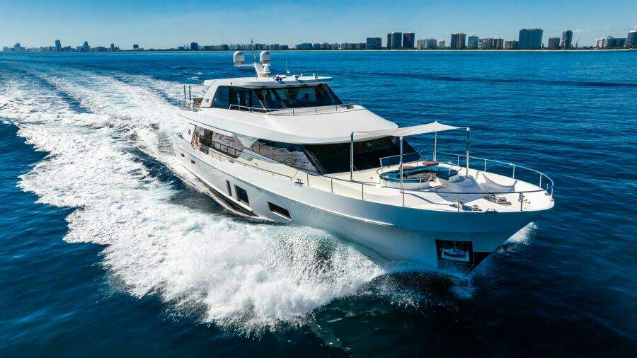 PALADIN 100ft Ocean Alexander Yacht For Sale