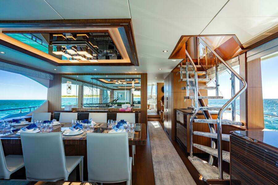 PALADIN 100ft Ocean Alexander Yacht For Sale
