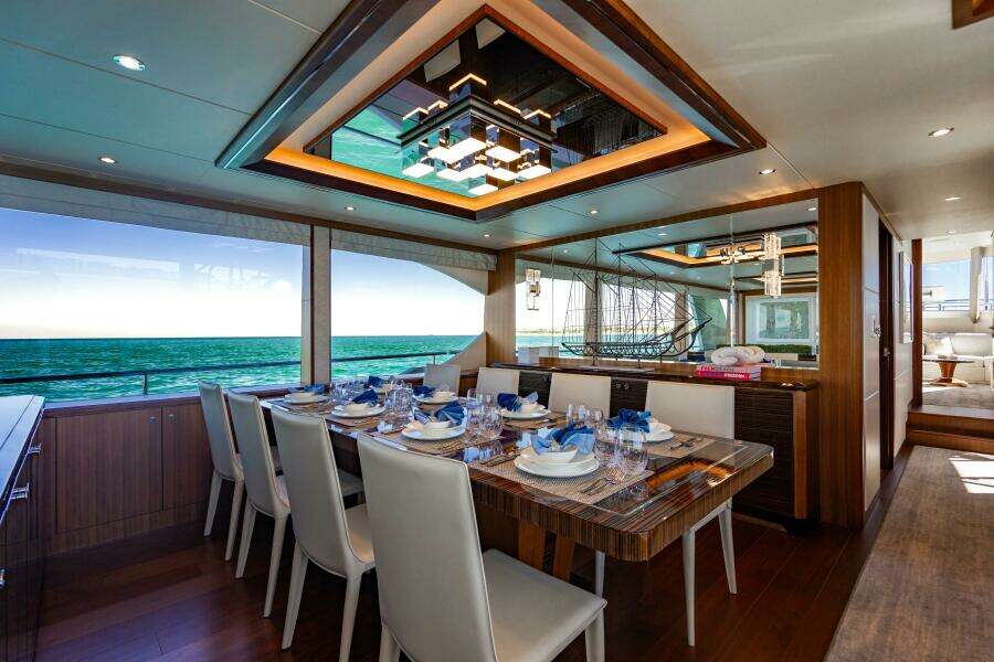 PALADIN 100ft Ocean Alexander Yacht For Sale