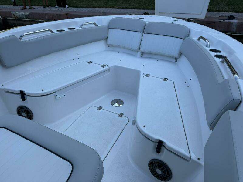 24ft Sea Fox Yacht For Sale