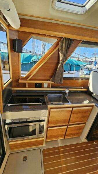 Free Range  28ft Cutwater Yacht For Sale
