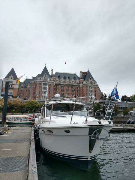 Free Range  28ft Cutwater Yacht For Sale