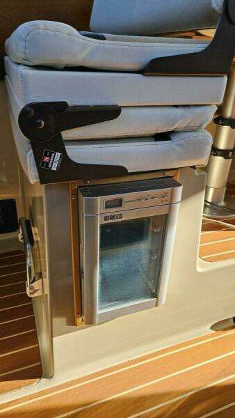 Free Range  28ft Cutwater Yacht For Sale