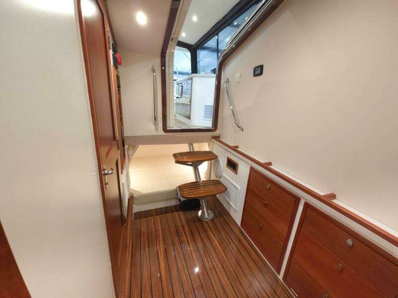 HIGH DEFINITION 47ft MJM Yacht For Sale