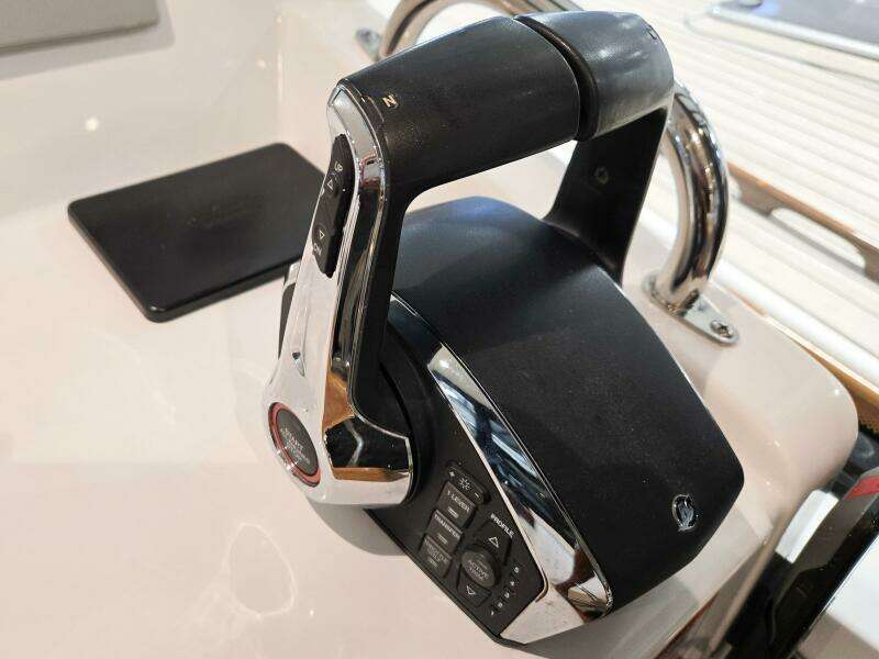 HIGH DEFINITION 47ft MJM Yacht For Sale