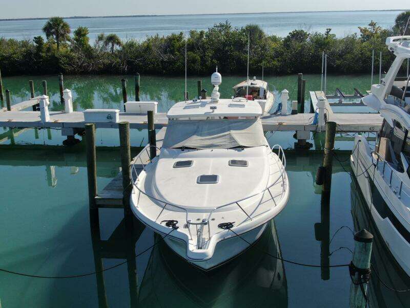 2004 Tiara Yachts 42 