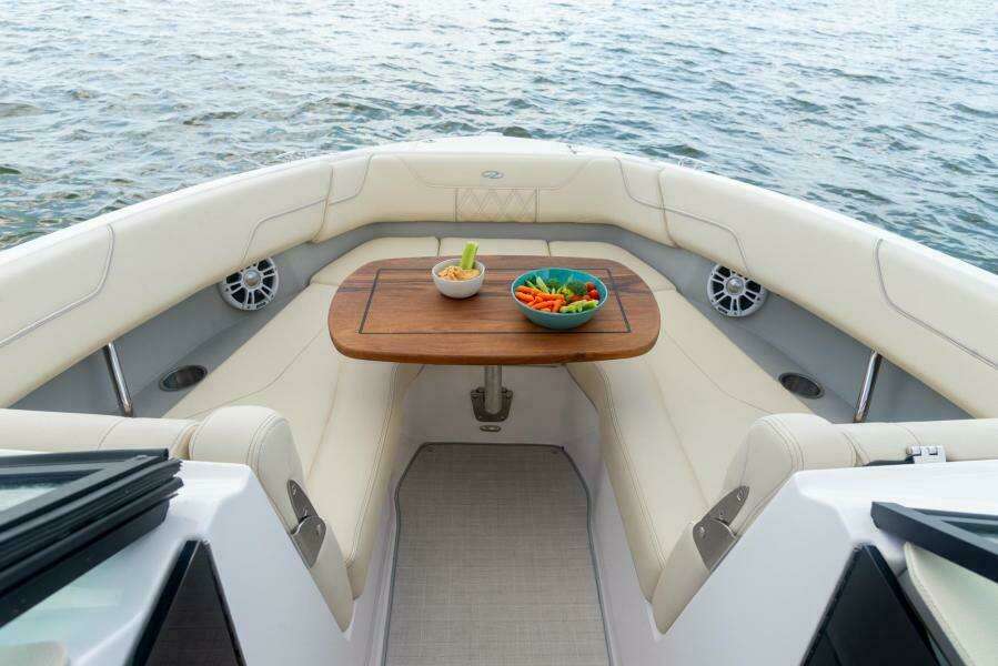 26ft Regal Yacht For Sale