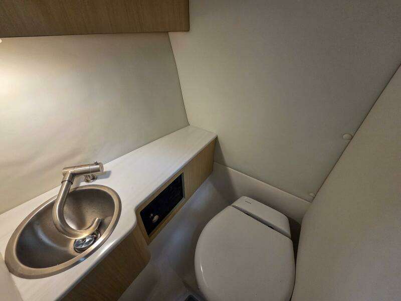 26ft Regal Yacht For Sale