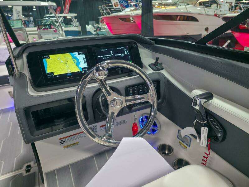 26ft Regal Yacht For Sale