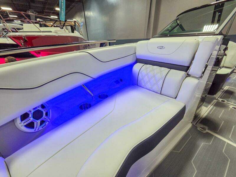 26ft Regal Yacht For Sale