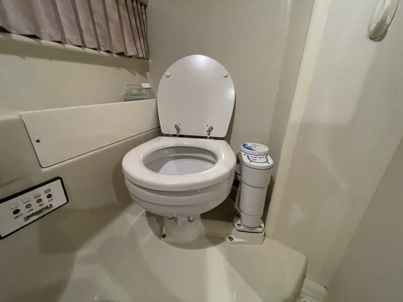 28' 2006 Formula 280 SS