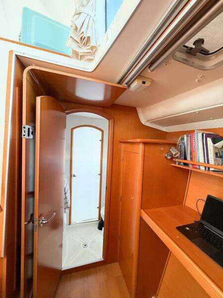 NO KA OI 38ft Lagoon Yacht For Sale
