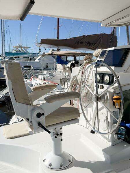 NO KA OI 38ft Lagoon Yacht For Sale