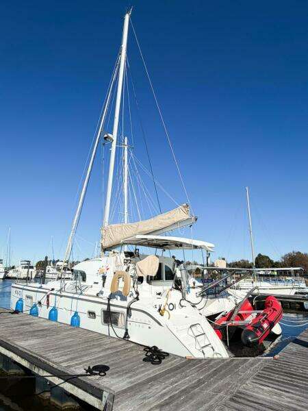 NO KA OI 38ft Lagoon Yacht For Sale