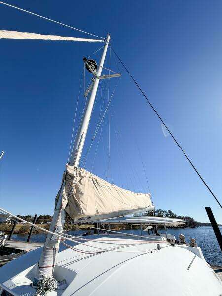 NO KA OI 38ft Lagoon Yacht For Sale