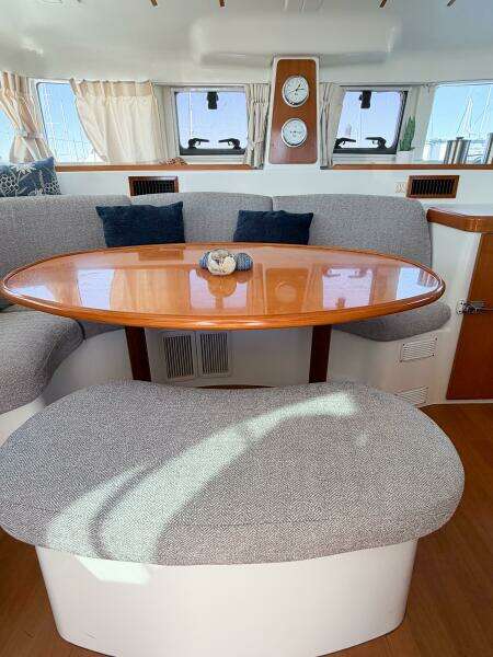 NO KA OI 38ft Lagoon Yacht For Sale