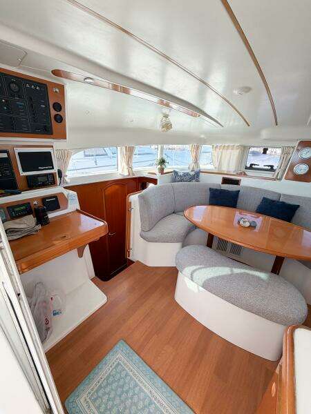 NO KA OI 38ft Lagoon Yacht For Sale