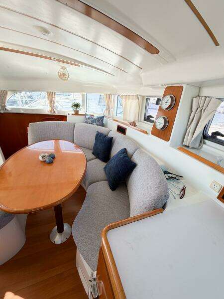 NO KA OI 38ft Lagoon Yacht For Sale