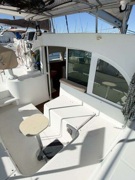 NO KA OI 38ft Lagoon Yacht For Sale