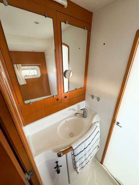 NO KA OI 38ft Lagoon Yacht For Sale