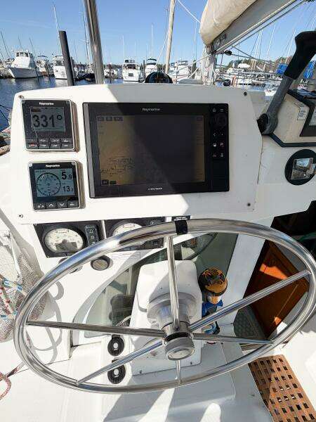 NO KA OI 38ft Lagoon Yacht For Sale