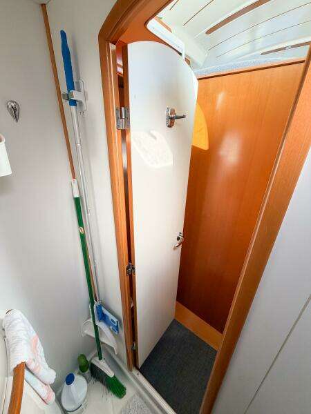 NO KA OI 38ft Lagoon Yacht For Sale