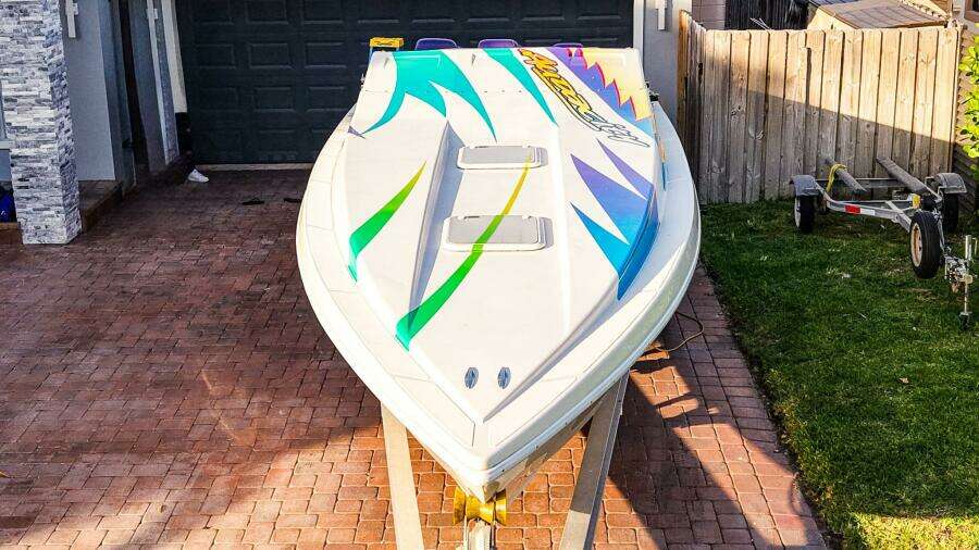 32ft Active Thunder Yacht For Sale