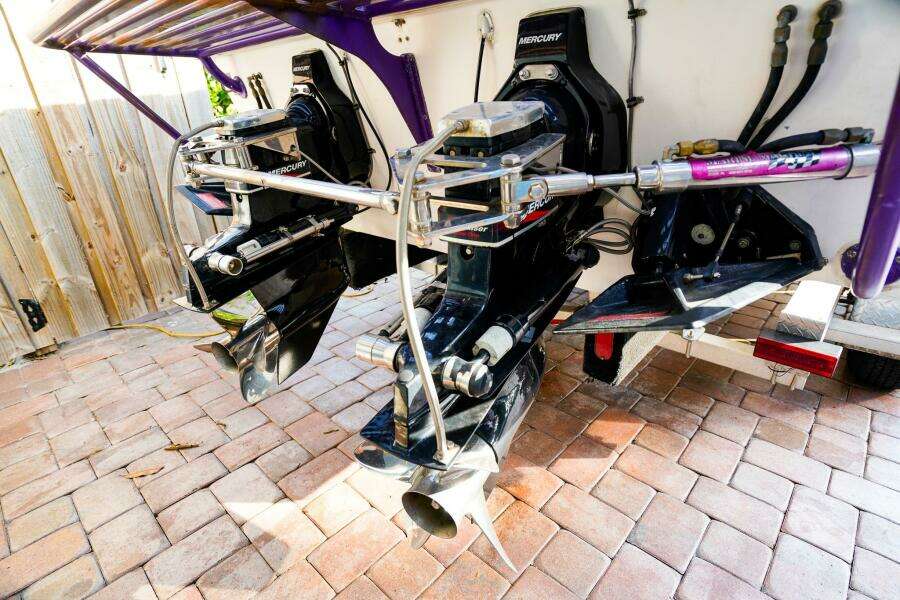 32ft Active Thunder Yacht For Sale