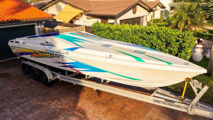 32ft Active Thunder Yacht For Sale