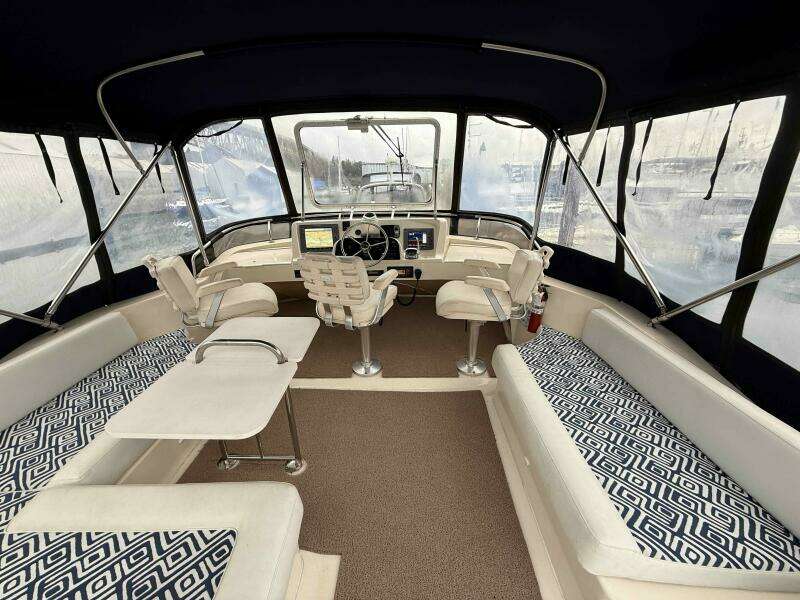 34ft Mainship Yacht For Sale