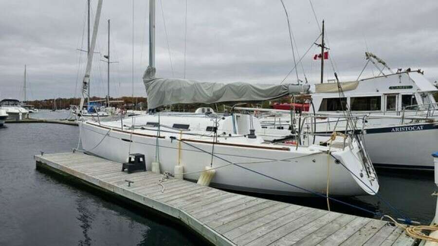 36ft Beneteau Yacht For Sale