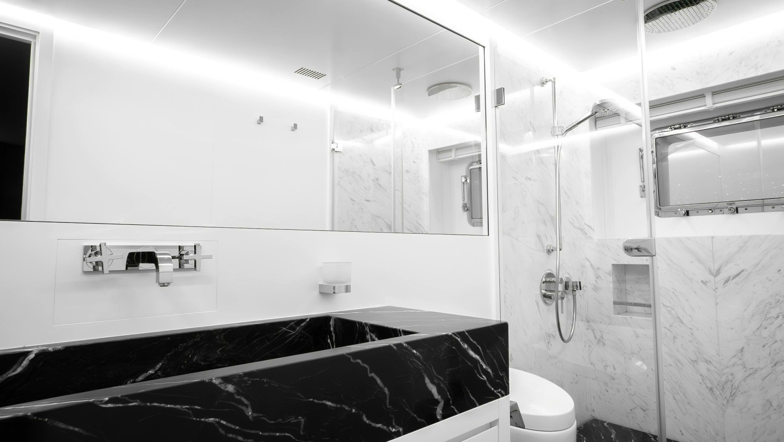 RAY 107ft Numarine Yacht For Sale