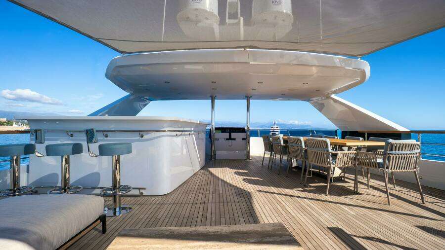RAY 107ft Numarine Yacht For Sale