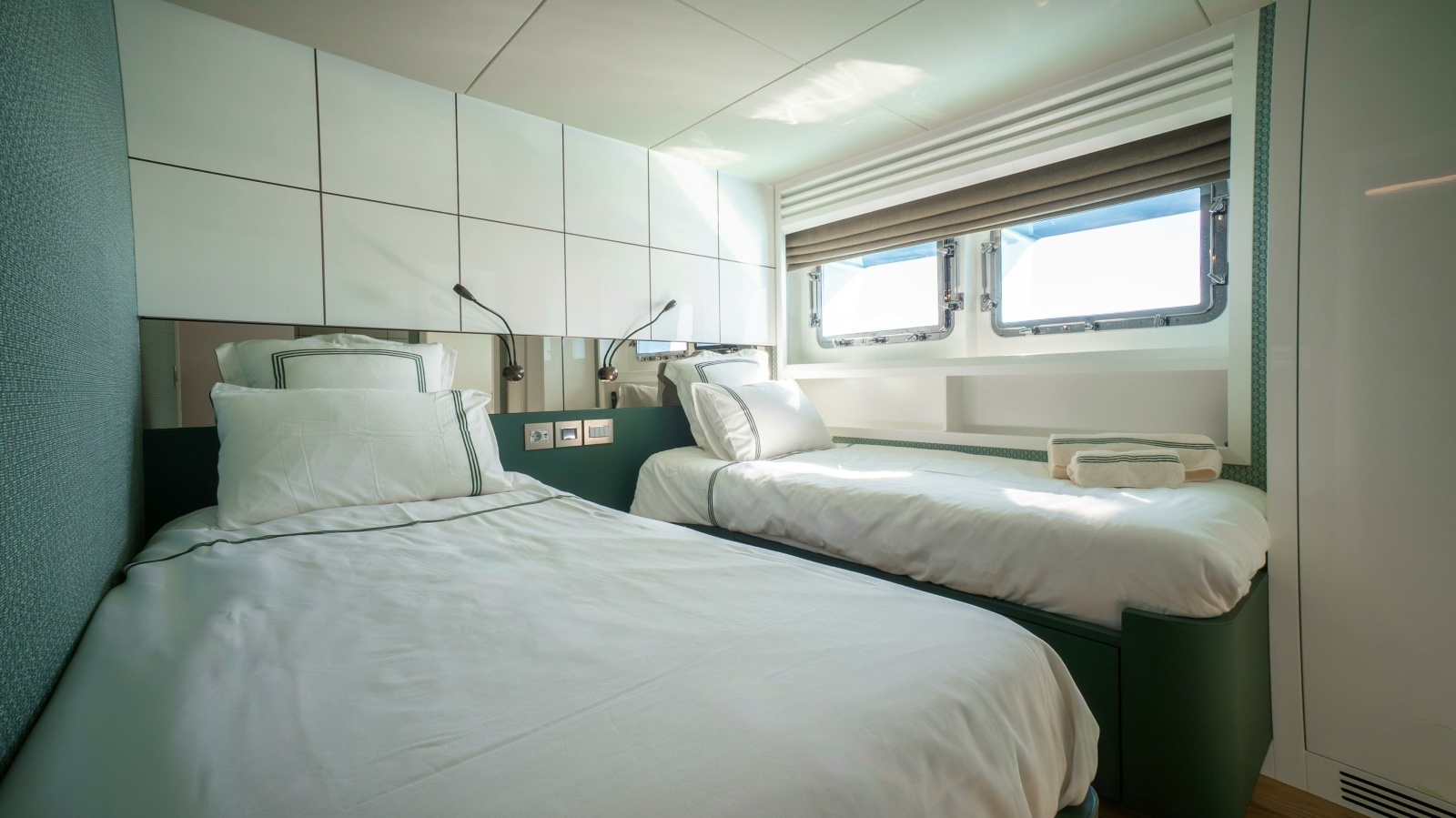 RAY 107ft Numarine Yacht For Sale