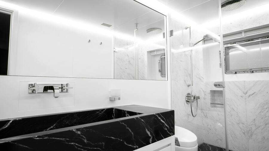 RAY 107ft Numarine Yacht For Sale