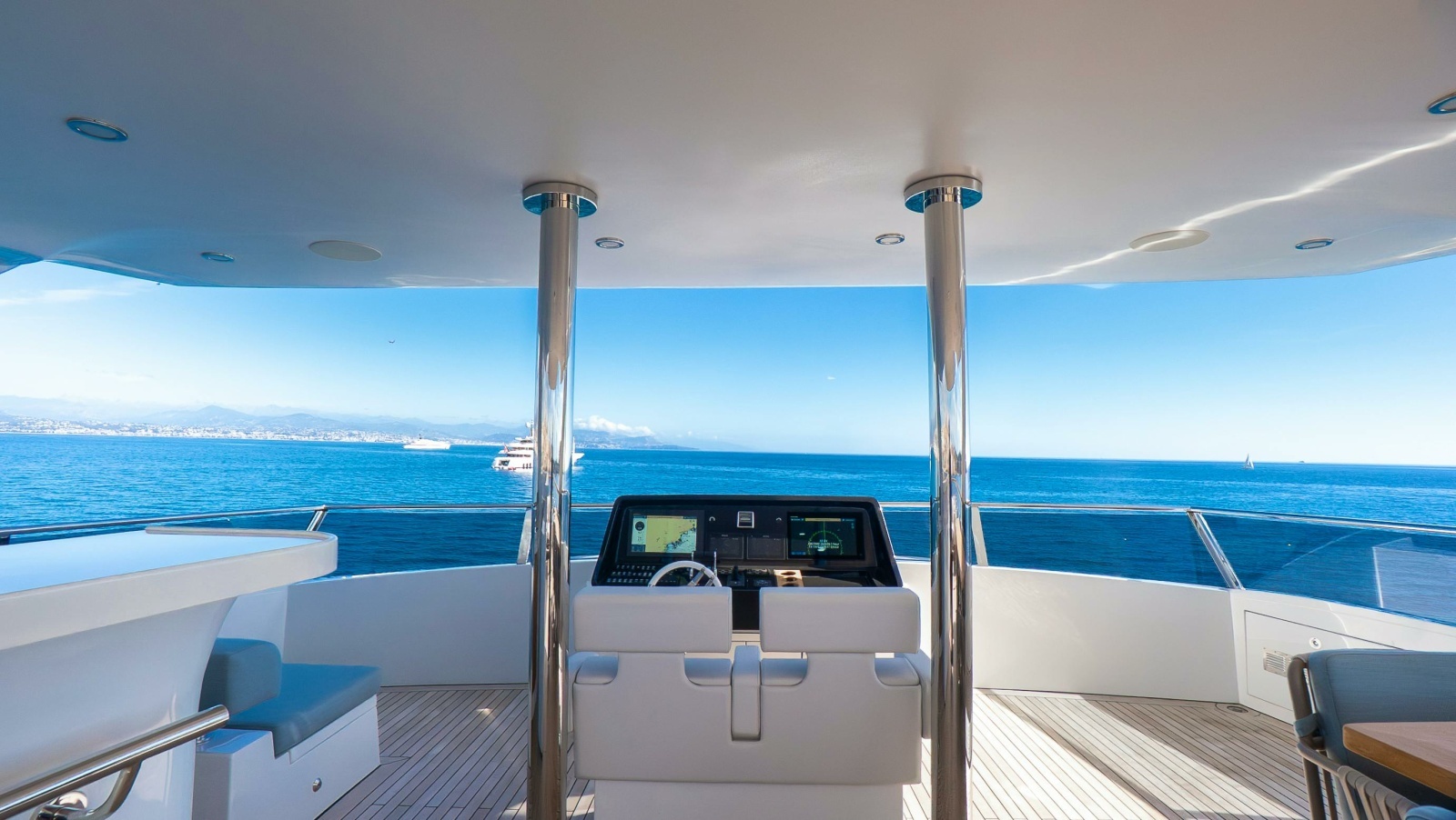 RAY 107ft Numarine Yacht For Sale