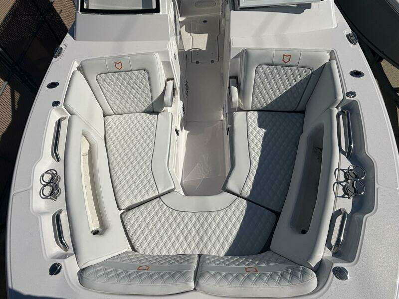 28ft Sea Fox Yacht For Sale