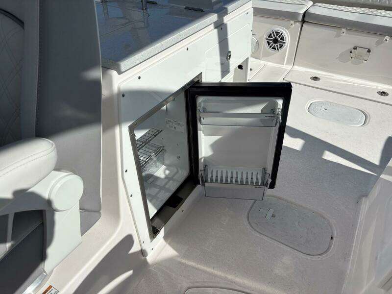 28ft Sea Fox Yacht For Sale