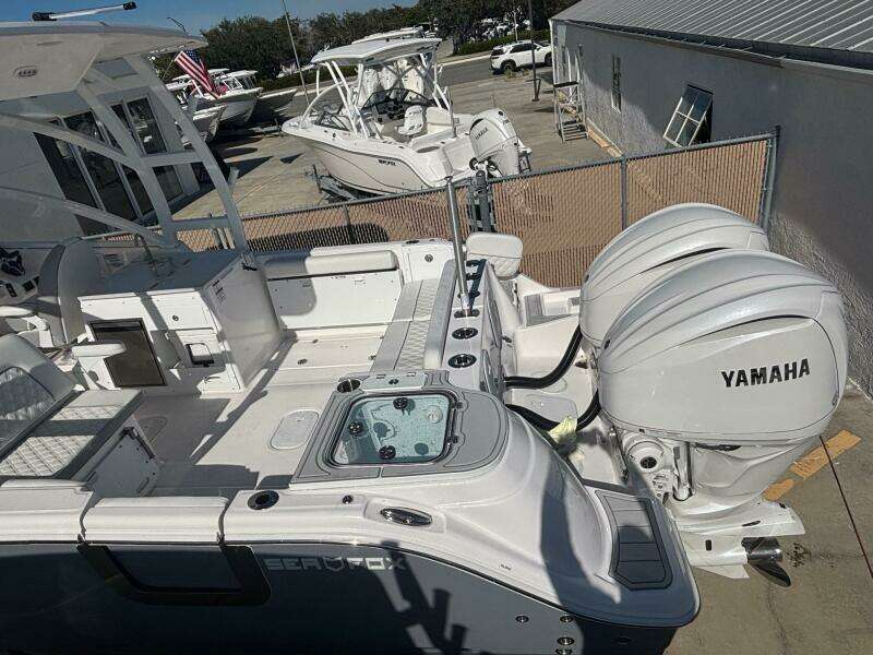 28ft Sea Fox Yacht For Sale