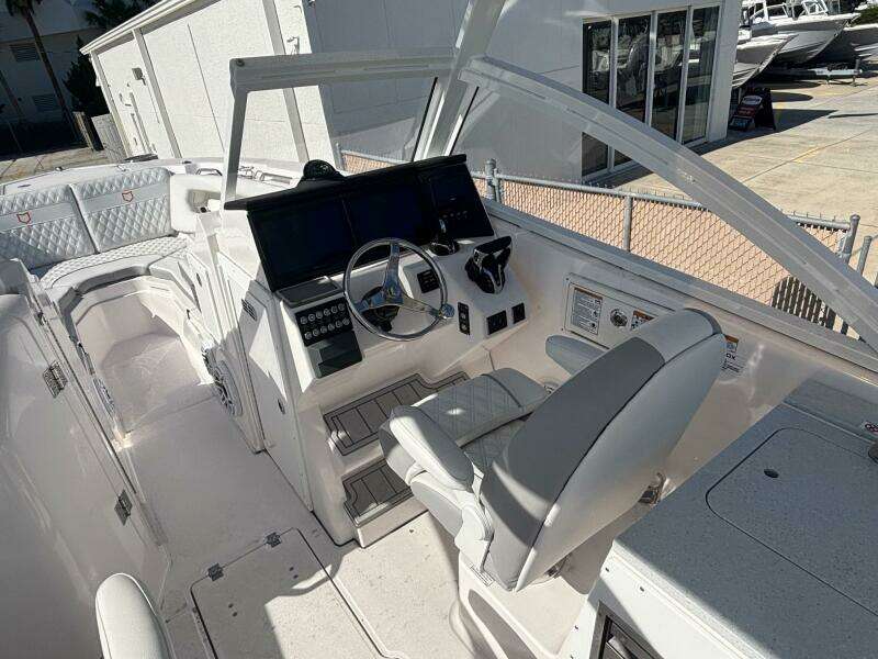 28ft Sea Fox Yacht For Sale