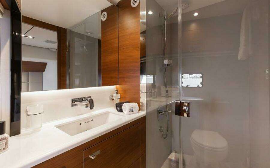 LADY LUCKEY 75ft Princess Yacht For Sale