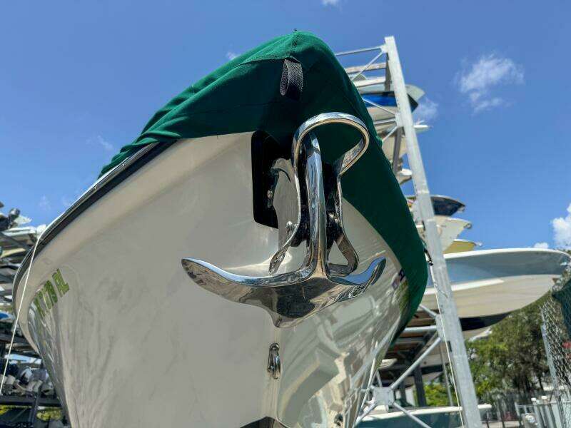 LIFE S AWESOME 38ft Statement Yacht For Sale