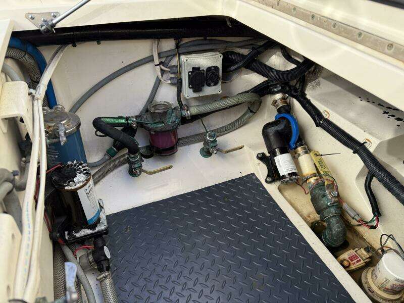 Electric Arc 35ft Scout Yacht For Sale