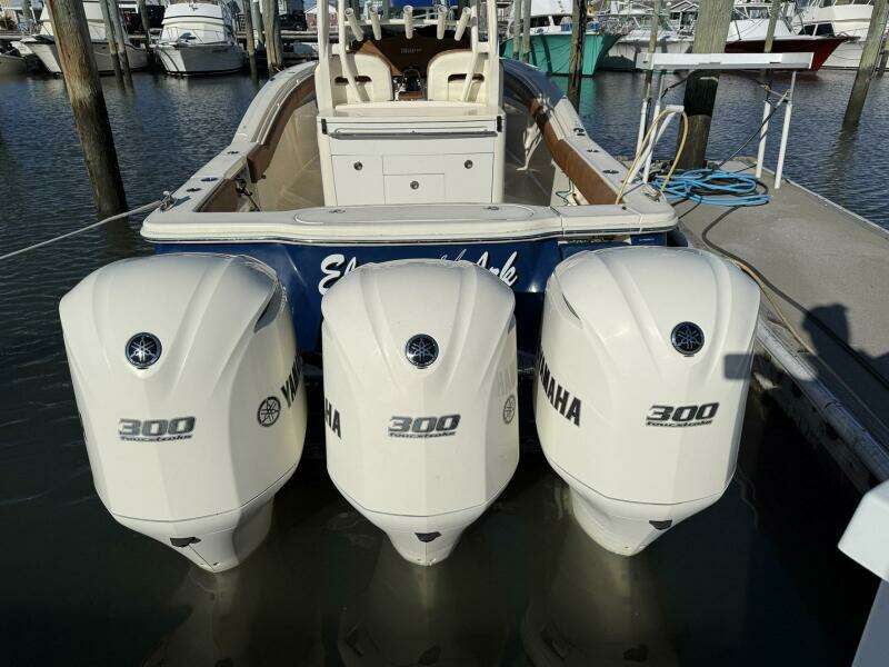 Electric Arc 35ft Scout Yacht For Sale