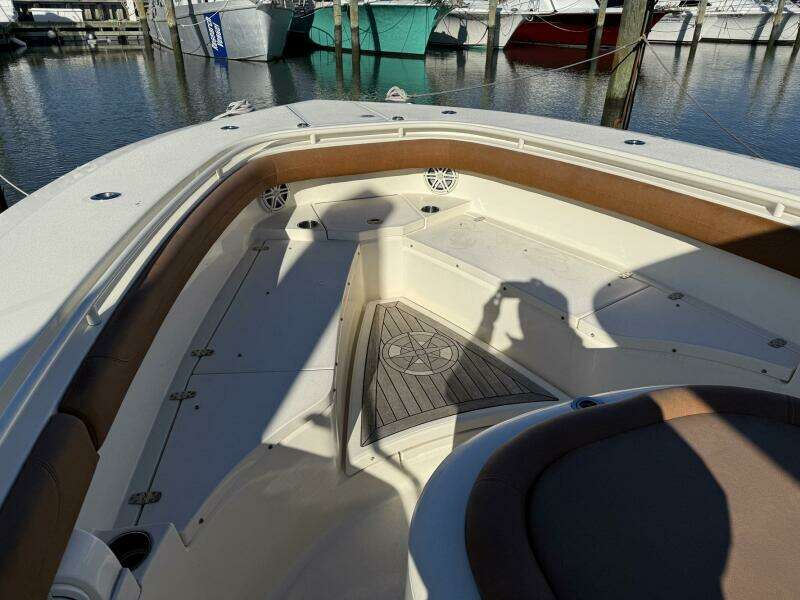 Electric Arc 35ft Scout Yacht For Sale