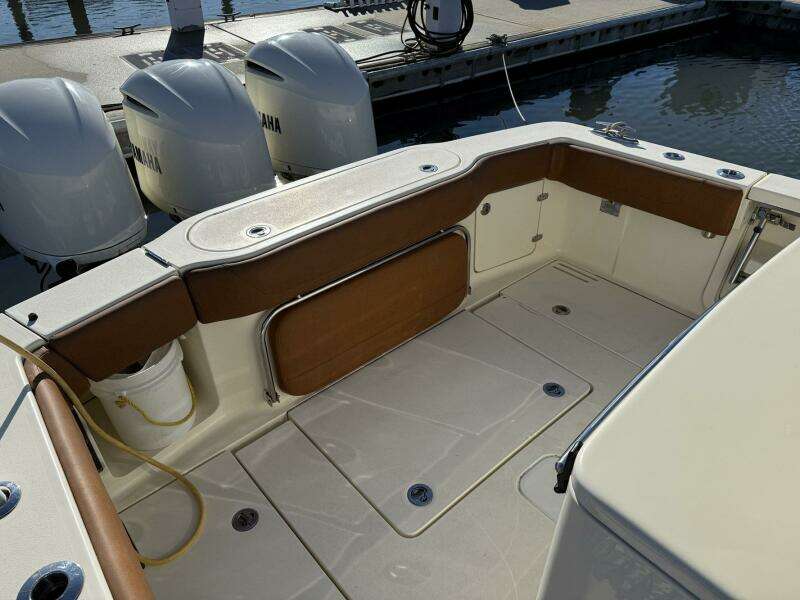 Electric Arc 35ft Scout Yacht For Sale