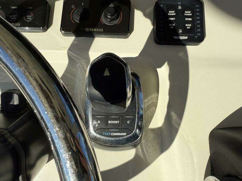 Electric Arc 35ft Scout Yacht For Sale