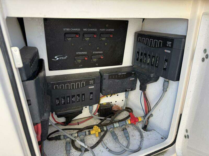 Electric Arc 35ft Scout Yacht For Sale